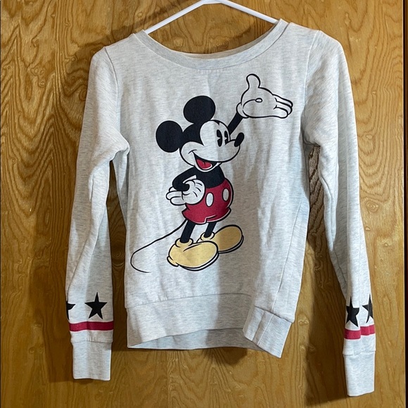 Disney Tops - Disney Mickey Mouse Seeatshirt